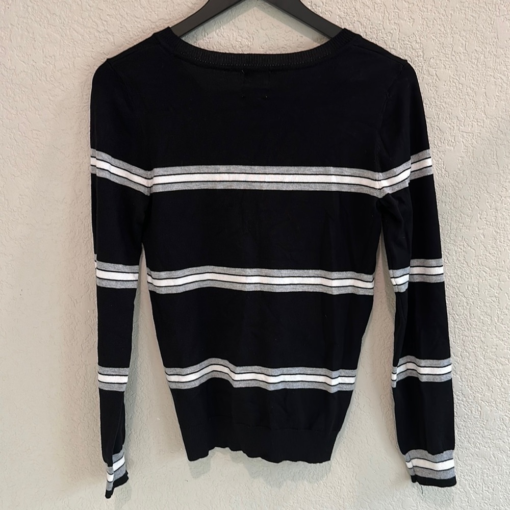 Hippie Rose Long sleeve cotton V neck sweater size M - Picture 5 of 6